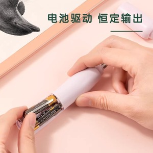Gomme électrique Deli VA150 rose et bleue en plastique pour étudiants, dessin artistique, avec 20 recharges - Product Image 3