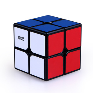 Qiyi Qidi W 2x2 Rubik's Cube, jouet éducatif noir pour débutants, jeu de puzzle stimulant le cerveau pour enfants et jeunes - Product Image 1