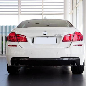 ชุดกันชนท้ายรถสไตล์ MT,ชุดแต่งสเกิร์ตรถสำหรับ BMW 5 Series F10/F18 Pre LCI To M-Tech - Product Image 3