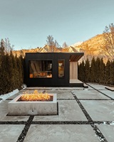 Sauna extérieur moderne en bois de cèdre rouge, pour 2, 4 ou 6 personnes, style resort, avec salle de douche.