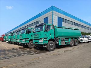 ¿Cuánto Cuesta <span class=keywords><strong>el</strong></span> Vehículo de Transporte de Leche de Acero Inoxidable FAW de Grado Alimenticio y <span class=keywords><strong>el</strong></span> Vehículo de Transporte de Agua Comunitario? - Product Image 3
