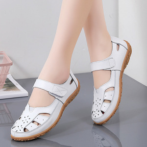 <span class=keywords><strong>Sandali</strong></span> Piatti da Donna Taglia Grande Traforati Antiscivolo Ciabatte da Esterno in Vera Pelle Suola Morbida Scarpe da Mamma - Product Image 1