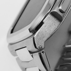 Boîtier de montre de luxe en acier inoxydable de 45mm avec design classique de trappe et bracelet à fermoir papillon pour le marché européen - Product Image 3