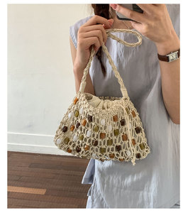 Bolso <span class=keywords><strong>de</strong></span> Mano para Mujer Beaufy, Nuevo y Moderno, <span class=keywords><strong>Diseño</strong></span> Tejido con Cuentas, Cuadrado, sin Asas, con Forro <span class=keywords><strong>de</strong></span> Cuero Genuino y Gran Capacidad - Product Image 1