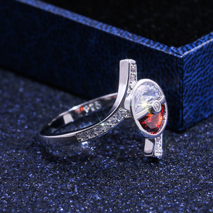 Anello creativo Pokeball rosso e bianco, anello alla moda, regalo di compleanno per le donne, gioielli da indossare tutti i giorni - Product Image 5