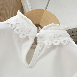 Maglietta bianca da bambina top abbigliamento primaverile maglietta a maniche lunghe in pizzo con colletto alla coreana per bambini maglietta da bambina - Product Image 6