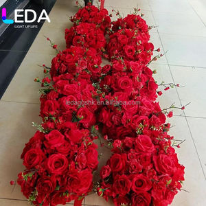 Boule de fleurs artificielle en rose rouge LEDA, très vendue, 50 cm, 60 cm et 70 cm - Product Image 5