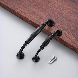 Pegangan padat paduan baja tahan karat Eropa hitam polos Modern untuk lemari sepatu permukaan pintu dudukan perabotan perangkat keras - Product Image 5
