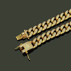 Collier avec chaîne en zircone cubique, couleur or, nouvelle collection