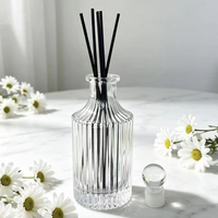 Bouteille diffuseur à roseaux en verre côtelé de 250 ml avec bouchon, récipient vide pour parfum, pour la décoration intérieure