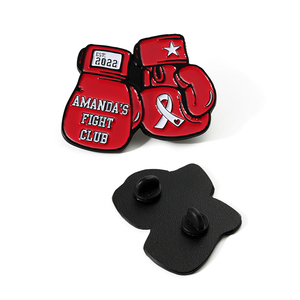 Logotipo de metal personalizado del fabricante Aleación de zinc Ah esmalte suave <span class=keywords><strong>Fight</strong></span> <span class=keywords><strong>Club</strong></span> Red Guantes de boxeo PIN para ropa - Product Image 3