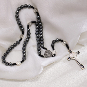 Rosario Cattolico con Perline di Ematite Nera da 8 mm, San Benedetto, Collana con Nodo in Paracord - Product Image 6