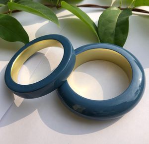 Pulsera Artesanal de Cuerno de Búfalo Negro Natural Tallada a Mano de Minh Giang, Joyería Orgánica Única, Regalo para Hombres y Mujeres - Product Image 1