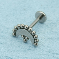 Perle Cluster Croissant De Lune Filetage Intérieurement Dos Plat Boucles D'oreilles Goujons De Qualité Médicale ASTM F136 Titane Mignon Ventre Anneaux 16G