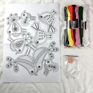 Kit de Bordado DIY con Diseño de Flores, Transferencias de Bordado Solubles en Agua, Incluye Tela A4 y <span class=keywords><strong>12</strong></span> Colores de Hilo para Bordar - Product Image 4