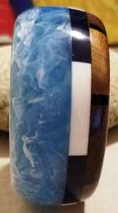 Brazaletes de Resina y Madera para Mujer, Joyería Elegante Hecha a Mano de Estilo Tradicional y Moderno con Acabado de Madera Natural y Resina - Product Image 5