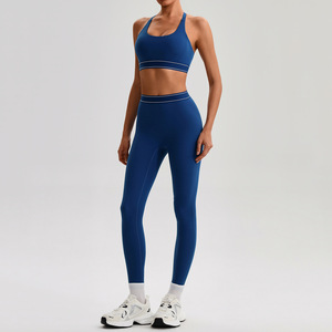 ชุดโยคะผู้หญิงแบบ 2 ชิ้น แห้งเร็ว น้ำหนักเบา ไร้ตะเข็บ ระบายอากาศดี เสื้อชั้นในแบบ Racer Back กางเกงเลกกิ้งยกกระชับสะโพกเอวสูง - Product Image 6