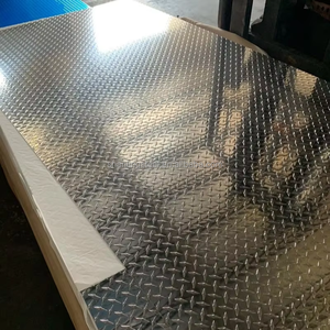 <span class=keywords><strong>Plaque</strong></span> d'aluminium en alliage 1060 5052 à bas <span class=keywords><strong>prix</strong></span>: motif ponctuel, conception à cinq nervures pour des performances antidérapantes améliorées - Product Image 2