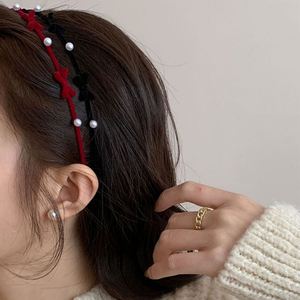Diadema <span class=keywords><strong>de</strong></span> Terciopelo con Perlas y Lazo, Corona <span class=keywords><strong>de</strong></span> <span class=keywords><strong>Flores</strong></span> Delicada, Guirnalda Metálica <span class=keywords><strong>para</strong></span> el <span class=keywords><strong>Cabello</strong></span>, Accesorios <span class=keywords><strong>para</strong></span> el <span class=keywords><strong>Cabello</strong></span> <span class=keywords><strong>para</strong></span> Bodas, Fiestas y Fotos, <span class=keywords><strong>para</strong></span> Mujeres y <span class=keywords><strong>Niñas</strong></span> - Product Image 6