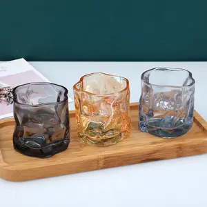 Tasse de bureau à domicile verres à whisky torsadés cristal irrégulier tasse en verre coloré pour bar restaurant