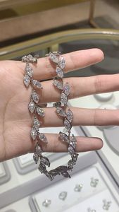 Collar de Moissanita de Lujo con Circonita y Accesorios de Sílice para Mamá a la Moda - Product Image 2