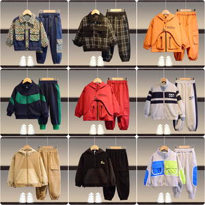 Costume pour garçons <span class=keywords><strong>de</strong></span> nouvelle boutique en gros, adapté aux garçons âgés <span class=keywords><strong>de</strong></span> 2 à 10 ans avec des sweats à capuche et des pantalons à motifs imprimés à manches longues - Product Image 5