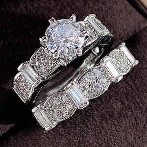 Anello con Accenti in Cristallo Stile Ufficio per Donne, Elegante Anello alla Moda, Accessorio per Uso Quotidiano e Feste - Product Image 3