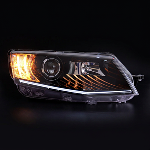 Ensemble de phares Skoda Octavia 2015-2017, mise à niveau LED, lentille de projecteur DRL à effet cils - Product Image 1