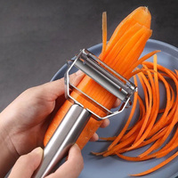 Professionele Duitse Roestvrijstalen Dual-Head Keukensnijder 2-In-1 Moeiteloze Groenteschiller Fruitversnipperaar Creatief