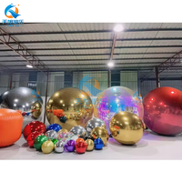 Ballons Métalliques PVC Double Couche Géants Rouges Brillants Gonflables Effet Miroir Imperméables pour Décoration Extérieure de Jardin - Grande Vente