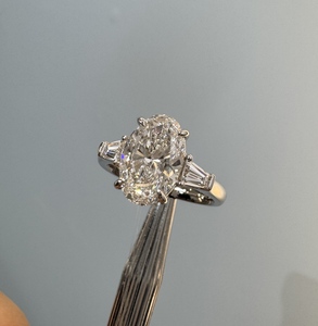 <span class=keywords><strong>Bague</strong></span> de fiançailles élégante en or massif 18 carats <span class=keywords><strong>avec</strong></span> <span class=keywords><strong>diamant</strong></span> de laboratoire certifié IGI, <span class=keywords><strong>1</strong></span> <span class=keywords><strong>carat</strong></span>, VS1, blanc, taille émeraude/ovale - Product Image 5