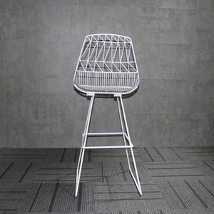 Haute qualité en acier peinture <span class=keywords><strong>blanc</strong></span> rouge <span class=keywords><strong>noir</strong></span> haute chaise de bar meubles de restaurant nordique fil tabouret de bar - Product Image 5