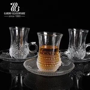 Copo de vidro para chá e café, copo de vidro gravado para beber, fechamento de vidro com prato
