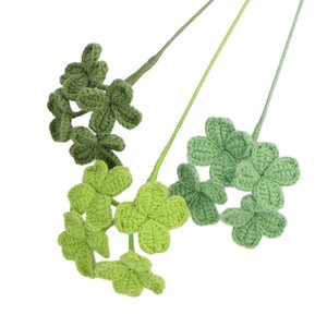 Foglia Artificiale a Quadrifoglio all'Uncinetto Fatta a Mano Stile Naturale Eco-Friendly per Bouquet Festa della Mamma e Natale - USA - Product Image 1