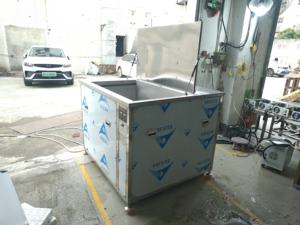 Machine de <span class=keywords><strong>nettoyage</strong></span> Dpf <span class=keywords><strong>Fap</strong></span> Nettoyeur ultrasonique industriel pour bloc moteur Carburateur de culasse en carbone 1440G 960L - Product Image 6