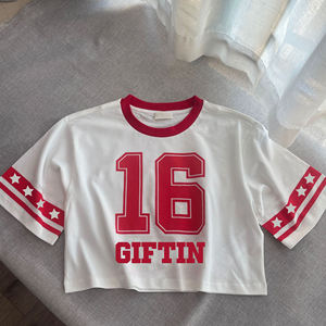 Haut court sexy pour femmes personnalisé Nouveau t-shirt à manches courtes Boxy Lettre imprimée Collision de couleur Tops décontractés Vêtements de football classiques - Product Image 2