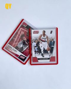 Porta Tarjetas QY de PVC con Borde Rojo y Protectores de Plástico Transparente para Tarjetas Deportivas TCG y Tarjetas de Juego - Product Image 1