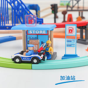 <span class=keywords><strong>Juguete</strong></span> <span class=keywords><strong>de</strong></span> bloques <span class=keywords><strong>de</strong></span> construcción <span class=keywords><strong>de</strong></span> vía <span class=keywords><strong>de</strong></span> <span class=keywords><strong>tren</strong></span> <span class=keywords><strong>de</strong></span> madera para niños Compatible con <span class=keywords><strong>Thomas</strong></span> Car Features City Car & Helicopter Scene - Product Image 2