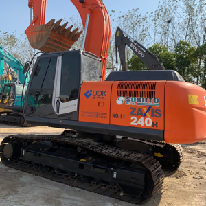 รถขุดฮิตาชิ ZX240H มือสอง ขนาด 24 ตัน ระบบไฮดรอลิก แบบตีนตะขาบ เครื่องยนต์อีซูซุแท้จากญี่ปุ่น สำหรับงานก่อสร้าง - Product Image 1