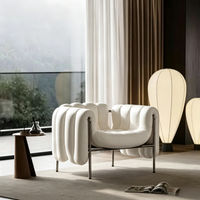 Fauteuil simple Tenghang moderne et minimaliste en velours avec structure en acier inoxydable, style de designer de luxe léger pour salon et loisirs