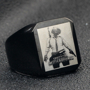 Bague carrée en acier inoxydable 18 mm gravée au laser avec motif de <span class=keywords><strong>jeu</strong></span> PUBG, bijou de mode pour homme, cadeau, couleur noire - Product Image 3