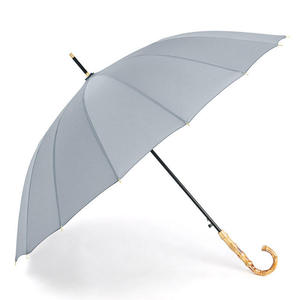 Vente directe usine – Parapluie de golf semi-automatique robuste à 16 baleines, manche long, couleur unie, pour soleil et pluie, avec logo imprimé, en bambou - Product Image 2