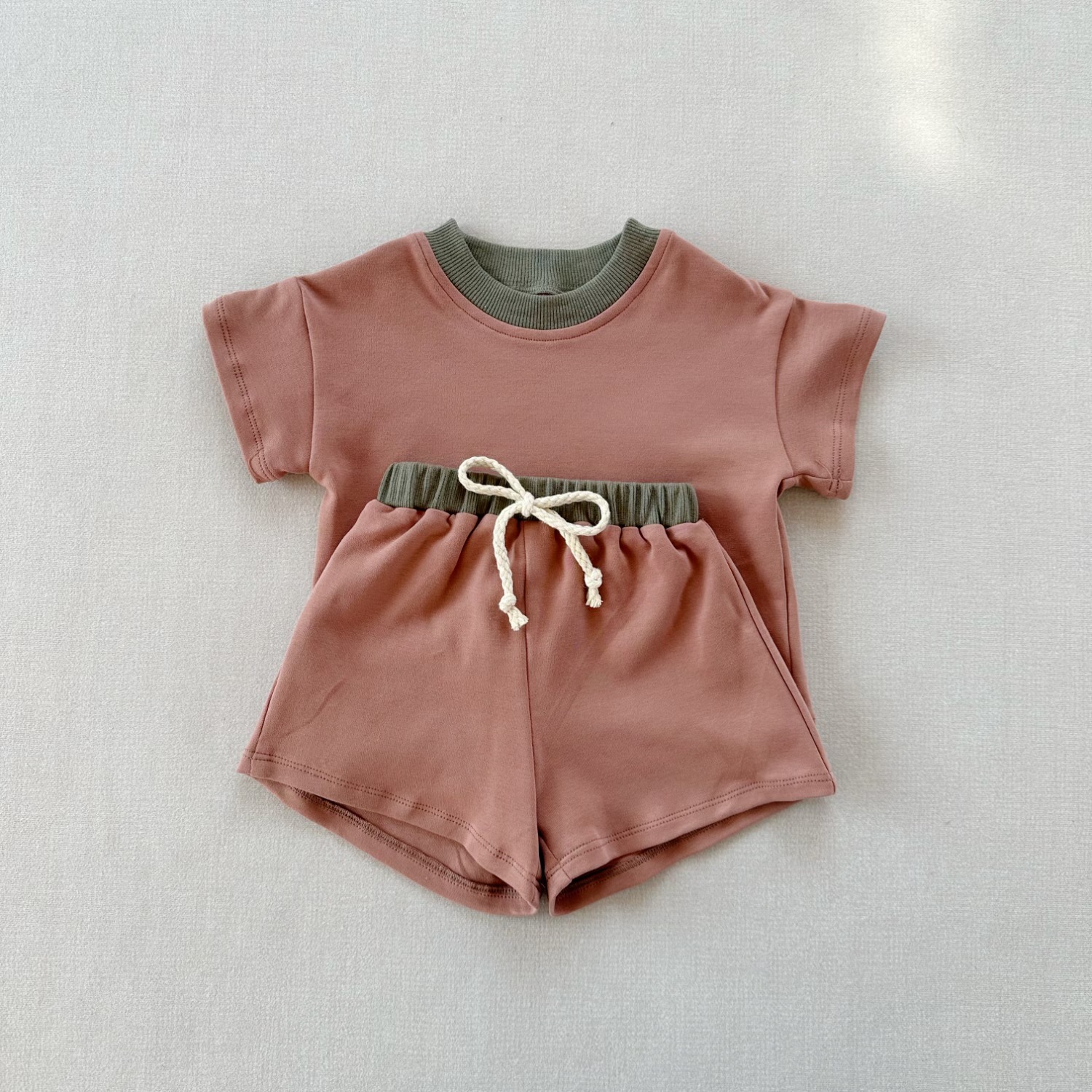 Maple leaf brown