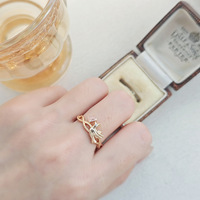 Bague en résine dorée avec zircon blanc, polyvalente et élégante, pour les trajets quotidiens, les rendez-vous galants et les occasions sociales