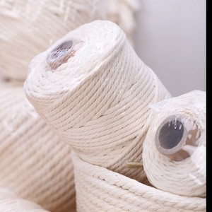 Charmkey 1mm 3mm 4mm 5mm <span class=keywords><strong>10mm</strong></span> Cordón de macramé de algodón Natural artesanía hecha a mano colgador de plantas <span class=keywords><strong>cuerda</strong></span> para tejer DIY ropa - Product Image 2