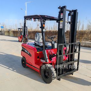 Chariot élévateur électrique Cpd 16, 1,6 tonne, commande assise, pneus pneumatiques, utilisation en intérieur - Product Image 3