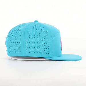 Gorra Deportiva Snapback Unisex Personalizada BSCI de Alta Calidad con 7 Paneles, Visera Plana, Parche de Goma PVC con Logotipo, Impermeable, con Imagen Perforada con Láser - Product Image 5