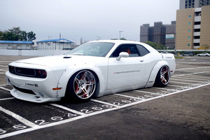 Kit carrosserie pour <span class=keywords><strong>Dodge</strong></span> Challenger, aileron latéral de style Challenger LB en FRP - Product Image 2