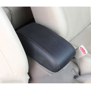 Protector de almohadilla de cubierta de reposabrazos central de coche de cuero para <span class=keywords><strong>Hyundai</strong></span> <span class=keywords><strong>Tucson</strong></span> 2002 2003 <span class=keywords><strong>2004</strong></span> 2005 2006 2007 accesorios interiores modificar - Product Image 2