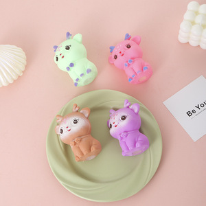 Juguetes Antiestrés de Ciervo, Pelotas Antiestrés para Adultos, Recuerdos para Fiestas de Ciervos, Lindos y Divertidos Mini Juguetes Sensoriales de Animales para la Oficina - Product Image 2